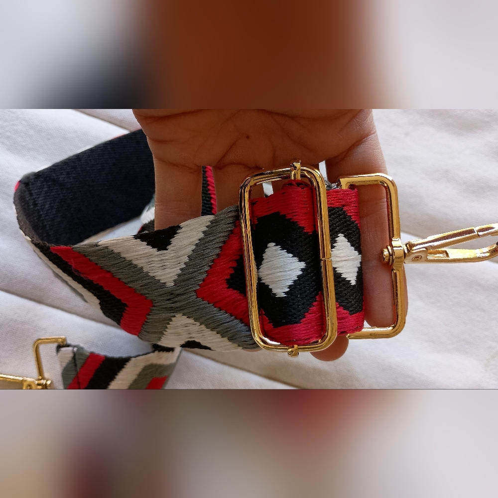 Geometric Patterned Crossbody Strap With Gold Har… - image 2